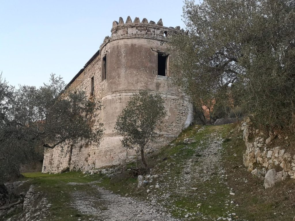 rocca Bellusci villa ottocentesca Mugnano del Cardinale