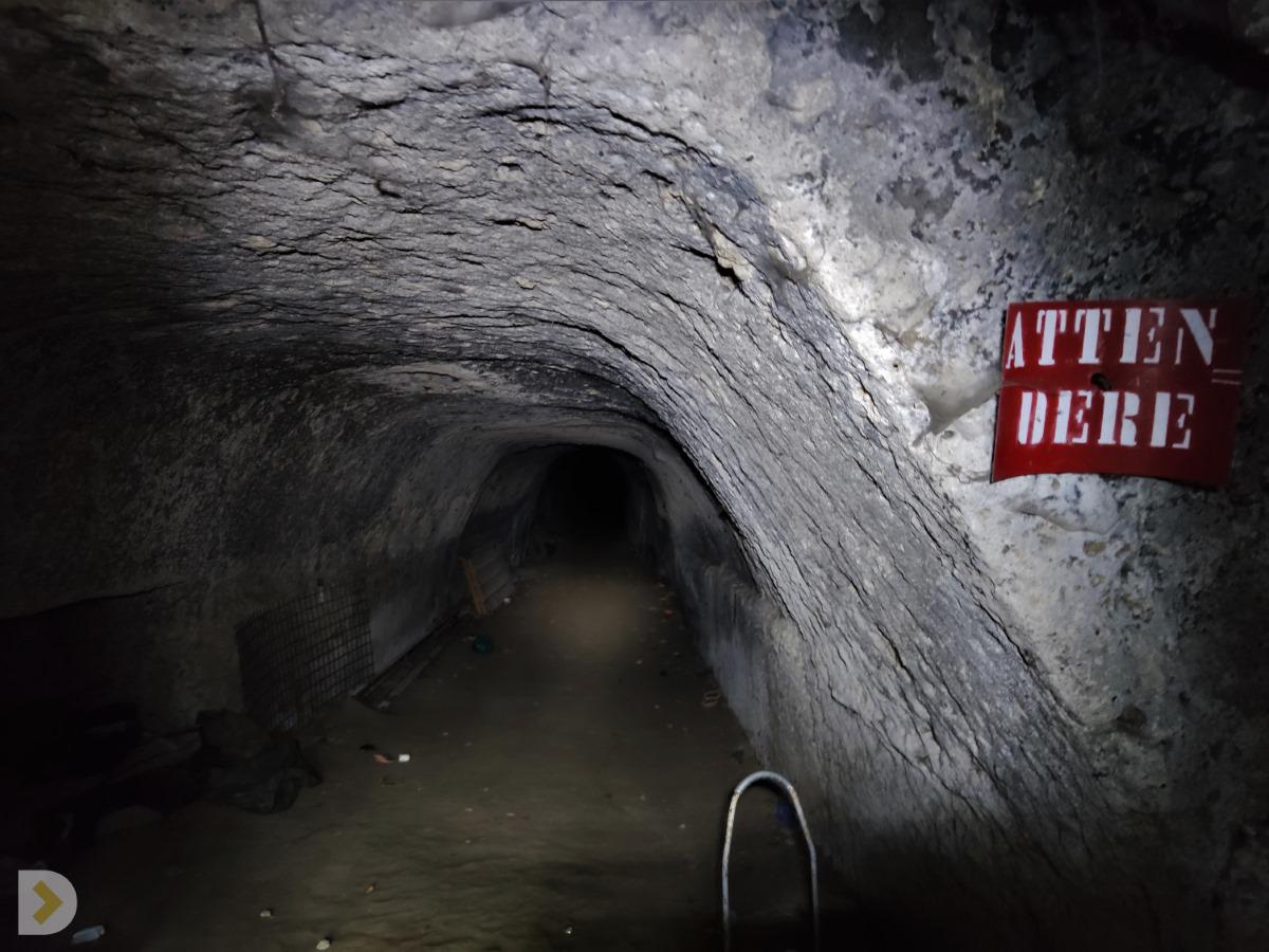 Grotta della Sibilla sul Lago d'Averno